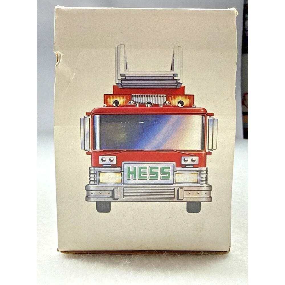 Hess 1986 Toy Fire Truck Bank Vintage Collectible Lights Sounds w/ Box